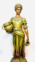A-J Scotte (1867-1925) - sculptuur, Dame à la cruche - 60 cm, Antiek en Kunst, Antiek | Keramiek en Aardewerk
