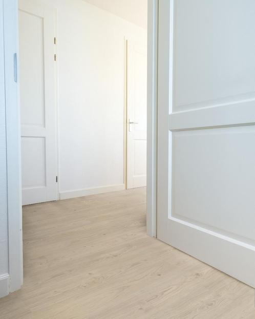 Klik pvc rechte plank licht eiken |  Luxury Floors rechte, Huis en Inrichting, Stoffering | Vloerbedekking, Ophalen