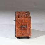 Spaanse kunstkabinetje eind 17e eeuw ebben en been No960455, Antiek en Kunst, Ophalen of Verzenden