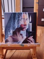 LAURA MUOLO - LA DONNA VELATA 2, Antiek en Kunst