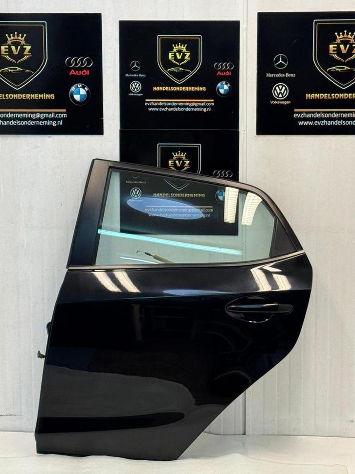 Mazda 2 portier 4-deurs links achter deur bj2012 kleur zwart, Auto-onderdelen, Carrosserie en Plaatwerk, Gebruikt, Mazda, Achter