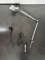 Artemide Tolomeo Tavolo geïntegreerde LED schroefbevestiging, Huis en Inrichting, Lampen | Tafellampen, Gebruikt, Metaal, High-end Furniture