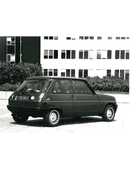 1982 RENAULT 5 ALPINE TURBO PERSFOTO, Boeken, Auto's | Folders en Tijdschriften, Renault