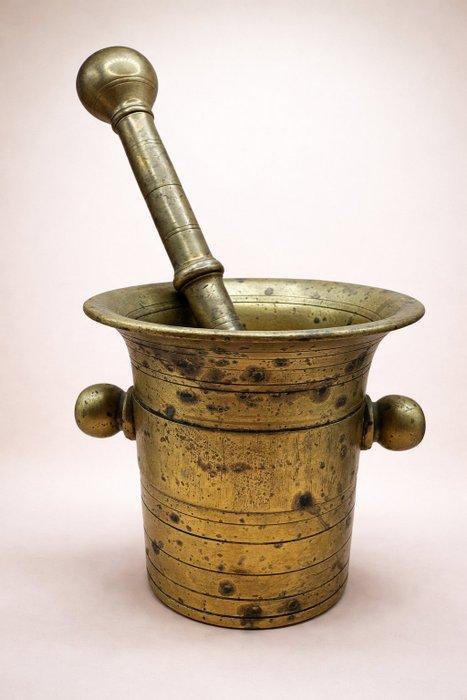 Vijzel en stamper - Messing - apothekers bolle stamper, Antiek en Kunst, Antiek | Overige Antiek