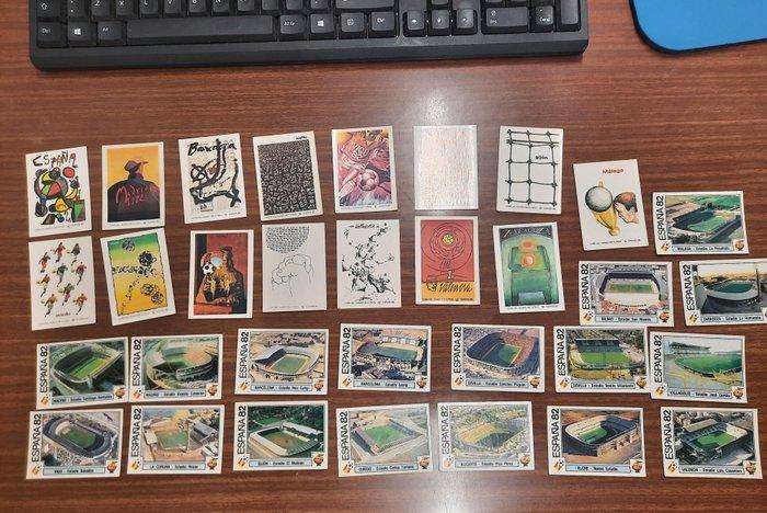 1982 Panini World Cup España 82 stadi + manifesti - 32, Verzamelen, Stickers