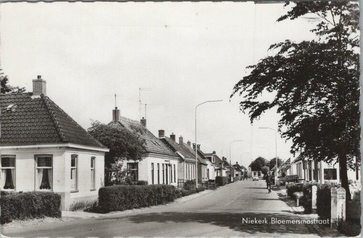 NIEKERK - Bloemersmastraat, Verzamelen, Ansichtkaarten | Nederland, Verzenden