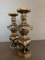 Kaarsenhouder - Een paar messingen kandelaars met