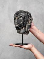 Beeld, NO RESERVE PRICE - Javanese Budha Head on a custom, Antiek en Kunst