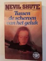 Tussen de scherven van het geluk 9789010040039 Nevil Shute, Verzenden, Gelezen, Nevil Shute