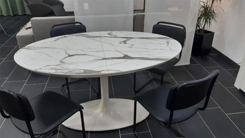 Eettafel Tyonna ovaal marmer look, Huis en Inrichting, Tafels | Eettafels, Zo goed als nieuw, Metaal, Ovaal, Ophalen of Verzenden