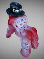 AmsterdamArts - LV X Supréme paint airtwork Monkey statue