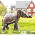 Bieden - grote olifant van metaal, Ophalen