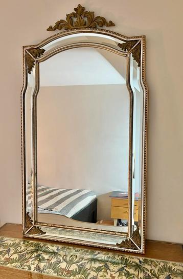 Prachtige vintage Italiaanse spiegel 119x67cm beschikbaar voor biedingen