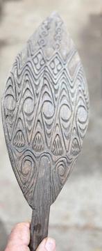 Sla from Lake Sentani - roeien - West-Papoea (Nieuw-Guinea), Antiek en Kunst, Kunst | Niet-Westerse kunst