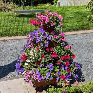 Bloementoren beschikbaar voor biedingen