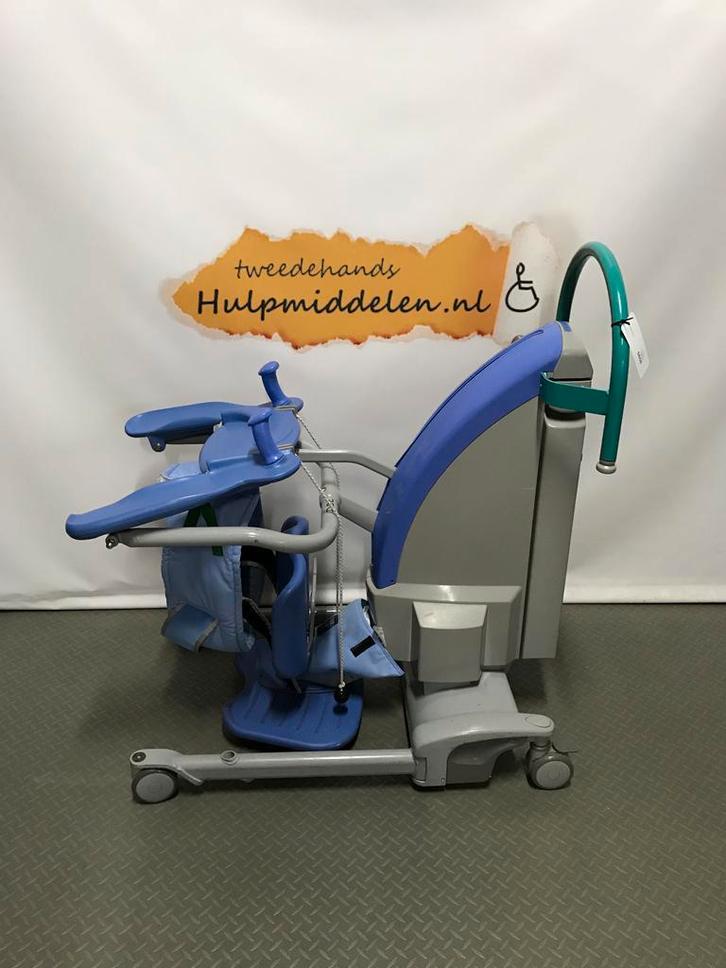 Arjo Sara Plus Actieve Tillift - Tweedehands Tillift, Diversen, Verpleegmiddelen, Gebruikt, Verzenden