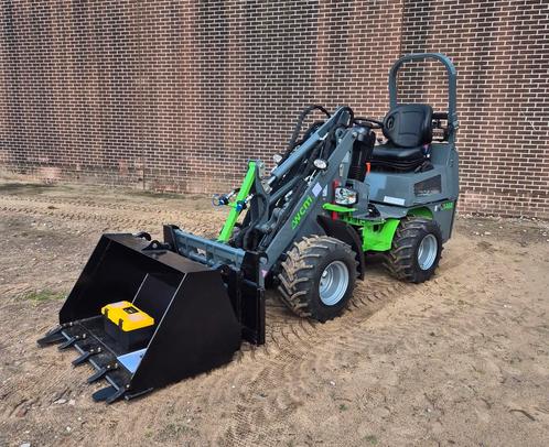WCM L1460 Mini Shovel wiellader, Zakelijke goederen, Overige Zakelijke goederen, Ophalen of Verzenden
