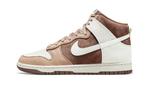 Nike Dunk High Light Chocolate - maat 43 (Sneakers), Kleding | Dames, Verzenden, Nieuw, ["Nike","Nike Dunk"], Sneakers of Gympen