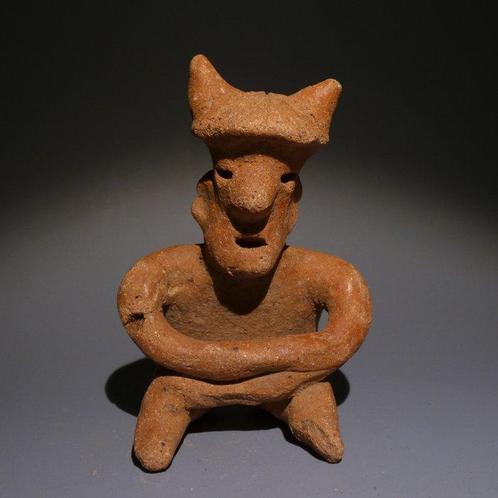 Colima, Westkust Mexico Terracotta Zittend figuur. 7,5 cm H., Verzamelen, Mineralen en Fossielen