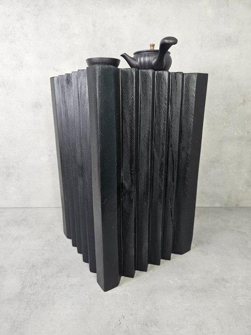 Dean Marino - Dean Marino - Bijzettafel - Karamu - Ceder van, Antiek en Kunst, Kunst | Designobjecten