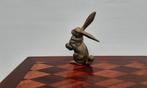 P.Chenet - Beeld, Konijn - 14.5 cm - Brons