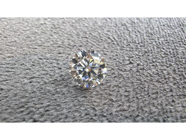 Veiling - Moissanite briljant 1.00 crt ( GRA gecertificeerd, Sieraden, Tassen en Uiterlijk, Edelstenen
