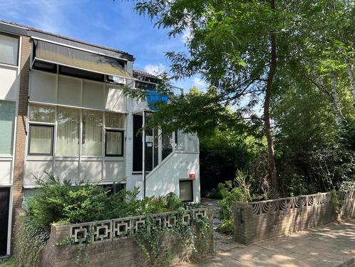 Appartement te huur aan Robert Kochstraat in Hengelo (OV), Huizen en Kamers, Huizen te huur, Overijssel