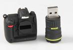 Nikon Gadgets - USB-stick + Nikon pin etc - Cameralens, Nieuw