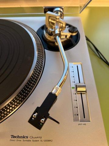 Technics - Sl 1200 mk2 Platenspeler beschikbaar voor biedingen