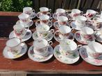 Kop en schotel (24) - Vintage servies met verschillende