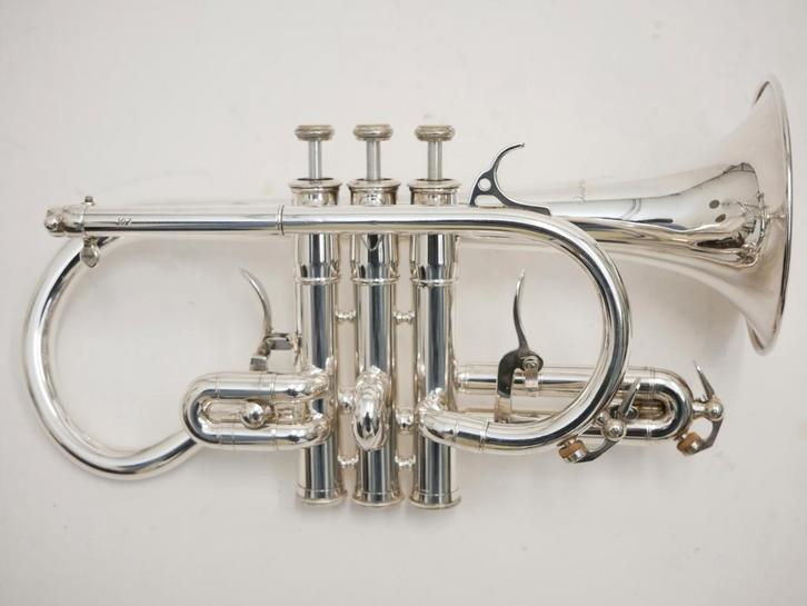 Occasion Es Cornet Courtois Model 107 verzilverd zeer mooi, Muziek en Instrumenten, Blaasinstrumenten | Trompetten, Gebruikt, Ophalen of Verzenden