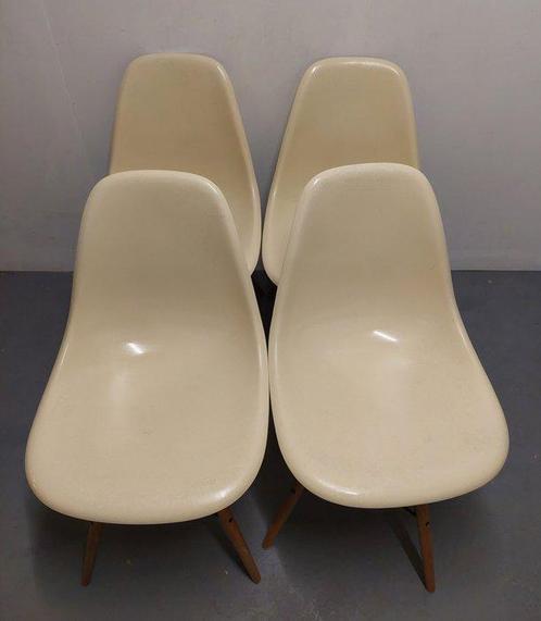 Herman Miller - Charles & Ray Eames - Stoel (4) - Side Stoel, Antiek en Kunst, Antiek | Meubels | Stoelen en Banken