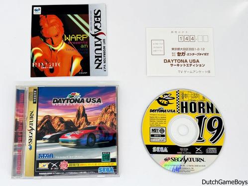 Sega Saturn - Daytona USA - Circuit Edition + Reg. Card - Ja, Spelcomputers en Games, Games | Sega, Gebruikt, Verzenden