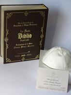 Rare and exclusive Bible blessed by Pope Francis in 2016, Antiek en Kunst