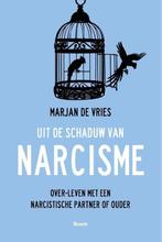 9789024437962 Uit de schaduw van narcisme | Tweedehands, Verzenden, Zo goed als nieuw, Marjan de Vries