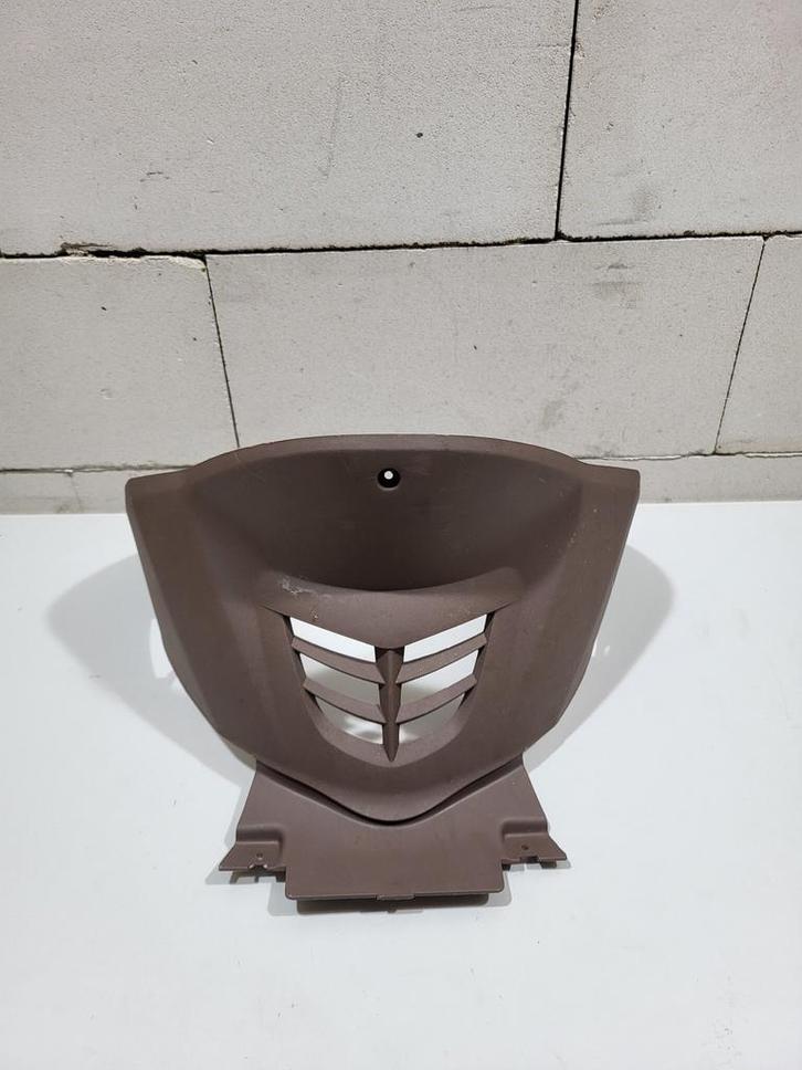 Sym Mio oud type / Bodyscherm bougie kap bruin, Fietsen en Brommers, Brommeronderdelen | Scooters, Kap, Ophalen of Verzenden