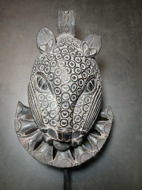 Groot luipaardmasker - Yoruba - Nigeria (Zonder, Antiek en Kunst, Kunst | Niet-Westerse kunst