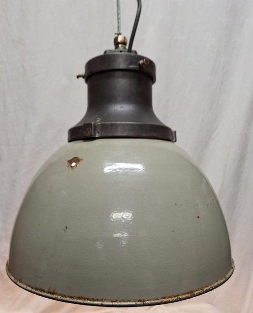 Industria Rotterdam - Lamp - Gietijzer & Emaille, Antiek en Kunst, Antiek | Wandborden en Tegels