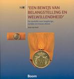 Een bewijs van belangstelling en welwillendheid, Boeken, Verzenden, Zo goed als nieuw, J. van Hoof