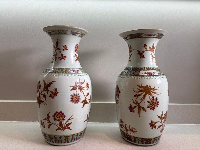 Vaas - Porselein - China - China porseleinen vazen, Antiek en Kunst, Antiek | Overige Antiek