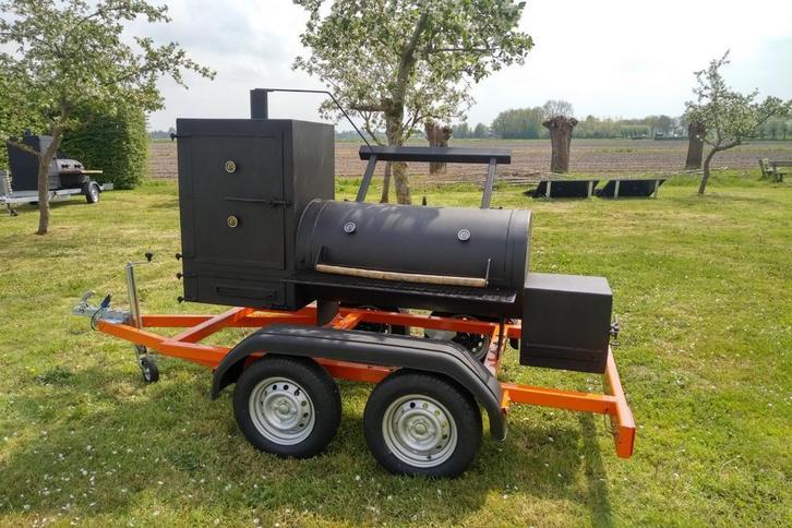 BBQ Smoker huur voor elk feest!, Zakelijke goederen, Horeca | Food, Vlees, Ophalen