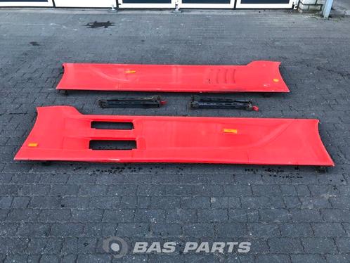 Sideskirt Set Mercedes Actros MP4 9605208255, Auto-onderdelen, Vrachtwagen-onderdelen, Gebruikt, Mercedes-Benz, Carrosserie en Plaatwerk