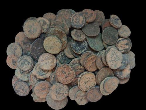 Romeinse Rijk. Lot of 100 Æ coins (4th-5th century AD), Postzegels en Munten, Munten | Europa | Niet-Euromunten