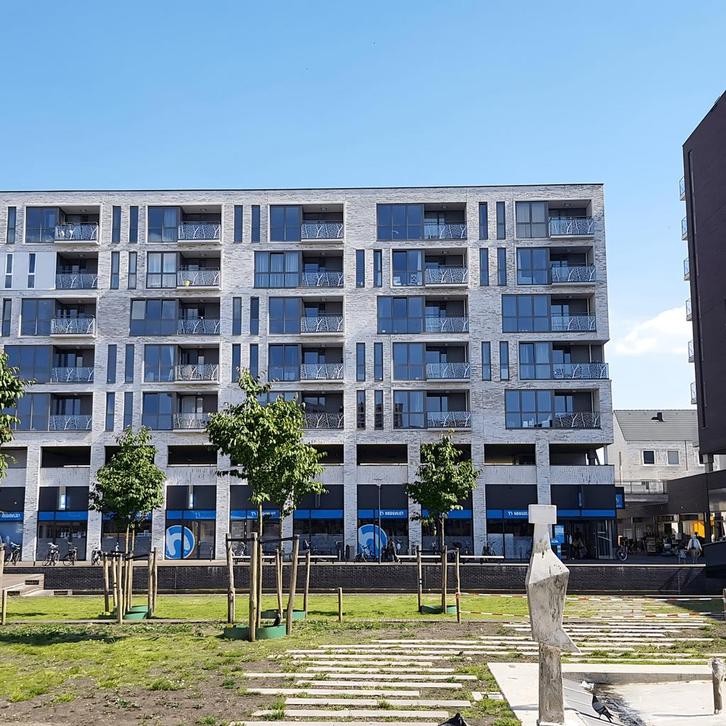 Appartement met balkon en wasmachine aansluiting, ..., Huizen en Kamers, Huizen te huur, Direct bij eigenaar, Zuid-Holland, Appartement