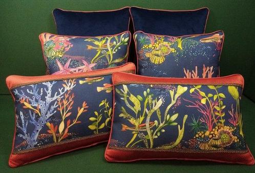Kussenset met Coralline-stof, door Osborne & Little,, Antiek en Kunst, Curiosa en Brocante
