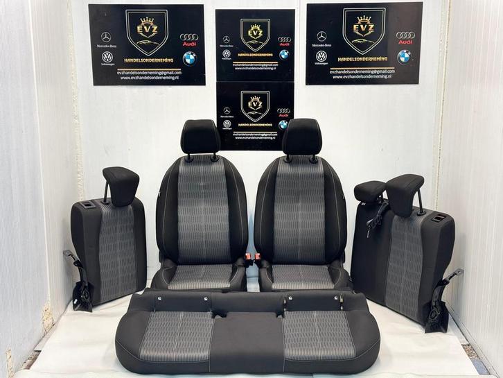 Opel Corsa F 1.2 bekledingset stoelen compleet bj.2020, Auto-onderdelen, Interieur en Bekleding, Gebruikt, Opel