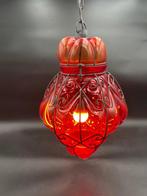 Plafondlamp - Ruby Red Blown Glass en smeedijzeren hanglamp, Antiek en Kunst