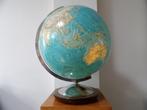 Terrestrial table globe - Paul Oestergaard - 1940-1950