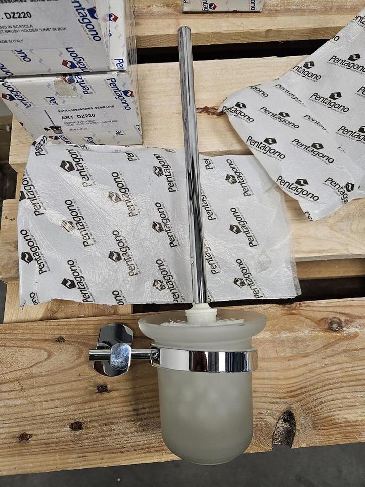 Toiletborstel hangend chroom, Doe-het-zelf en Verbouw, Sanitair, Toilet, Nieuw, Chroom, Ophalen of Verzenden