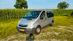 Opel Vivaro Combi Renault Trafic BENZINE 9 persoons bus, Voorwielaandrijving, Overige carrosserieën, Handgeschakeld, Grijs